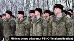 Расейскія вайскоўцы, якія прыбылі ў Беларусь на вучэньні, студзень 2022