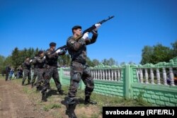 На цырымоніі пахаваньня Яўгена Патаповіча