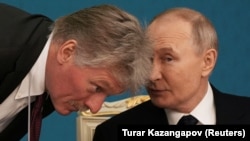 Прэс-сакратар расейскага кіраўніка Дзьмітрый Пяскоў і Ўладзімір Пуцін