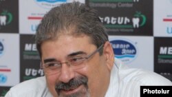 Armenia -- Giro Manoyan, a senior member of the opposition Armenian Revolutionary Federation, at a news conference, 1Aug2011.
