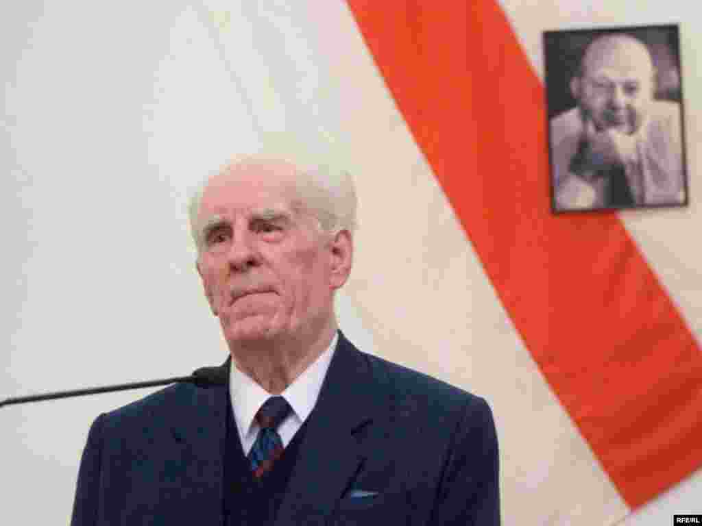 На імпрэзе памяці Генадзя Карпенкі. 1999 год. 