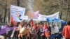 Шествие за права женщин 7 марта