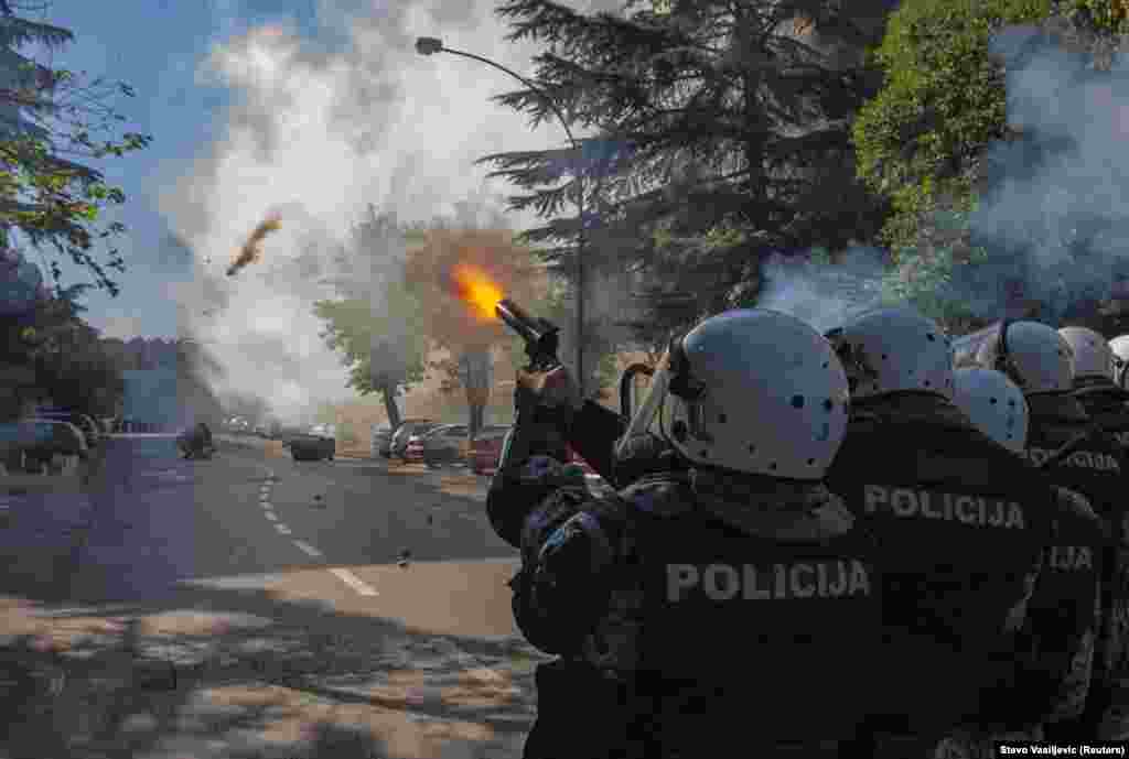 CG - Protivnici Parade ponosa sukobili se sa policijom, 20. oktobar 2013.