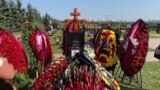 Russia's Funeral Industry Is Booming With No End In Sight To Ukraine Invasion video grab 1