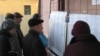 «Штучны інтэлект за тры хвіліны напісаў код, які я пісаў бы тры месяцы». Як ШІ зьмяняе рынак працы ў Беларусі