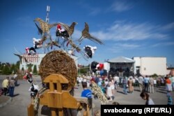 Саламяная цацка на «Ракаўскім фэсьце»