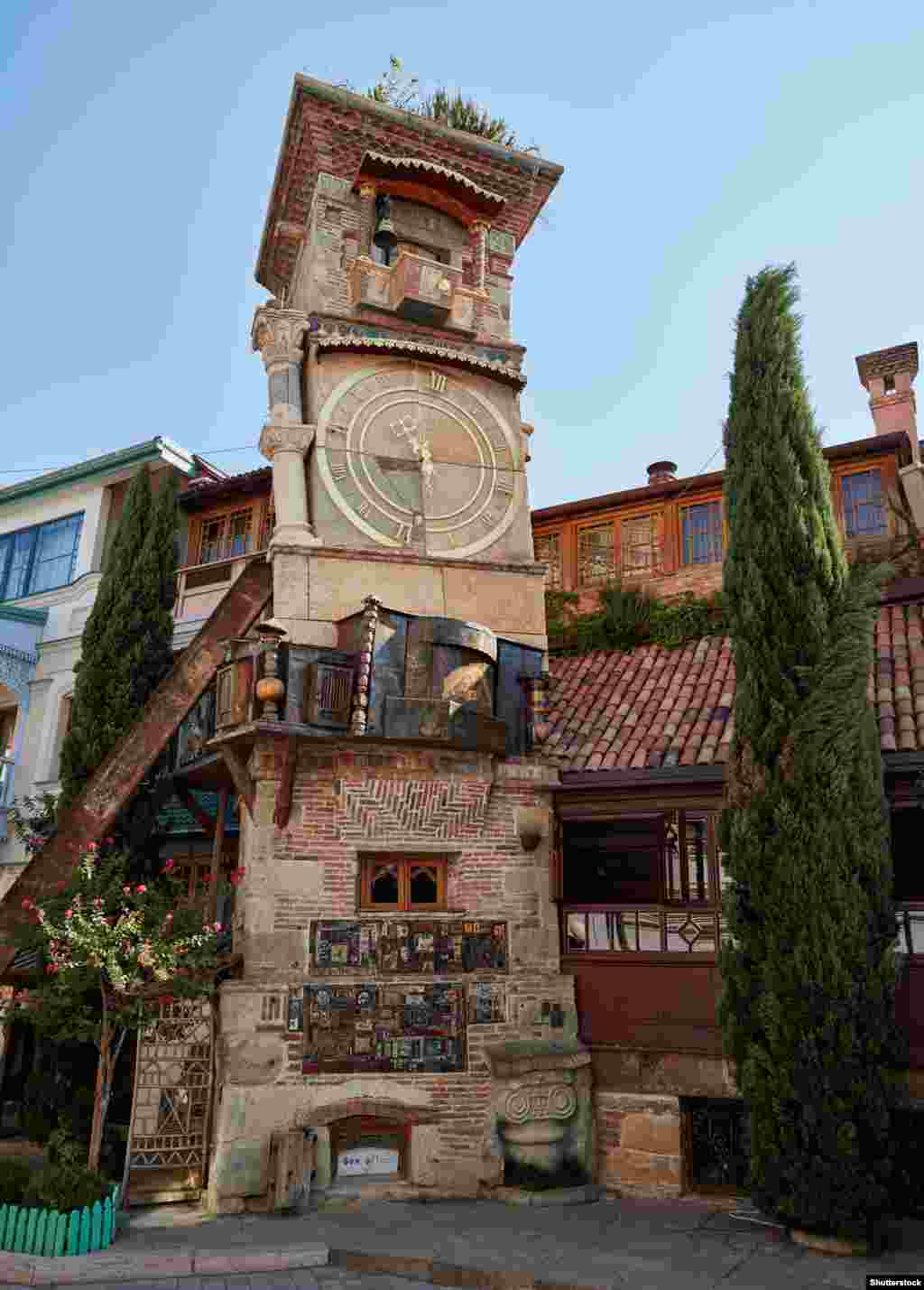 Gabriadze built the “leaning tower of Tbilisi” in front of his puppet theater in 2011. It soon became one of the Georgian capital’s most popular sights. 