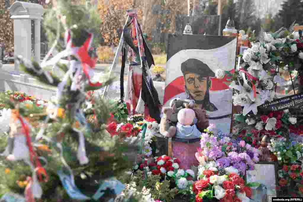 Улады, у тым ліку і Аляксандар Лукашэнка, заяўлялі, што Раман Бандарэнка быў нецьвярозы. Гэта зьняпраўджвалі мэдычныя дакумэнты, якія абнародаваў доктар Арцём Сарокін і апублікавала журналістка парталу Тut.by Кацярына Барысевіч