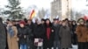 Получить поддержку со стороны именно оппозиционно настроенных политиков и граждан – это едва ли не основная задача для каждого кандидата, считает политический обозреватель Юрий Вазагов