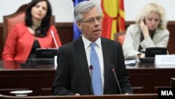 Komisari i lartë i OSBE-së, për pakicat kombëtare, Knut Volebek.