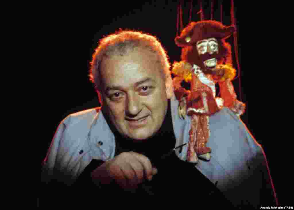 Revaz "Rezo" Gabriadze in 1985. The family of the legendary Georgian artist Revaz Gabriadze announced he had died in Tbilisi on June 6, aged 84.