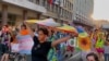 Detalj sa Parade ponosa u Beogradu, 7. septembar 2024. U Srbiji iz godine u godinu raste broj incidenata prema LGBT+ osobama. 